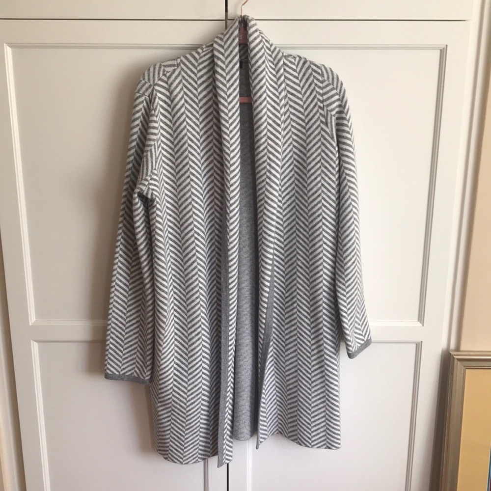 Ann Taylor Size S Shawl Sweater